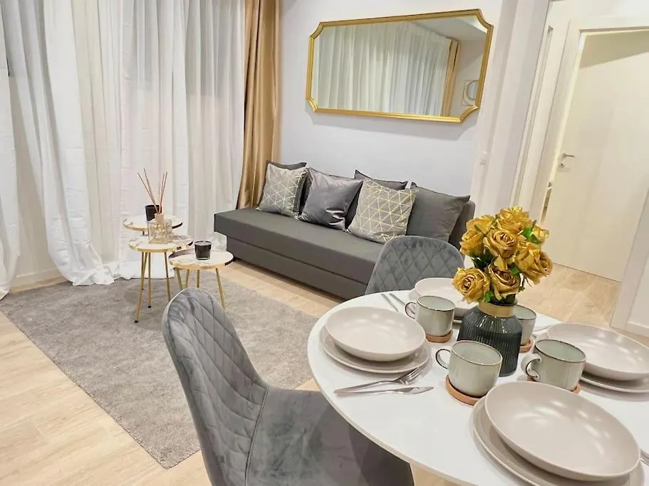 The Boutique House - Treasure Trove - Gold Suite Milán