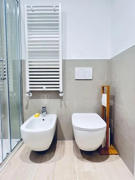 Apartment The Boutique House - Treasure Trove - Gold Suite Milan Italy