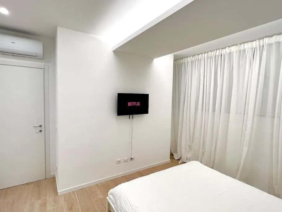 The Boutique House - Treasure Trove - Gold Suite Milan