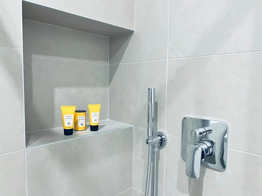 The Boutique House - Treasure Trove - Gold Suite Milan 0*,  Italy