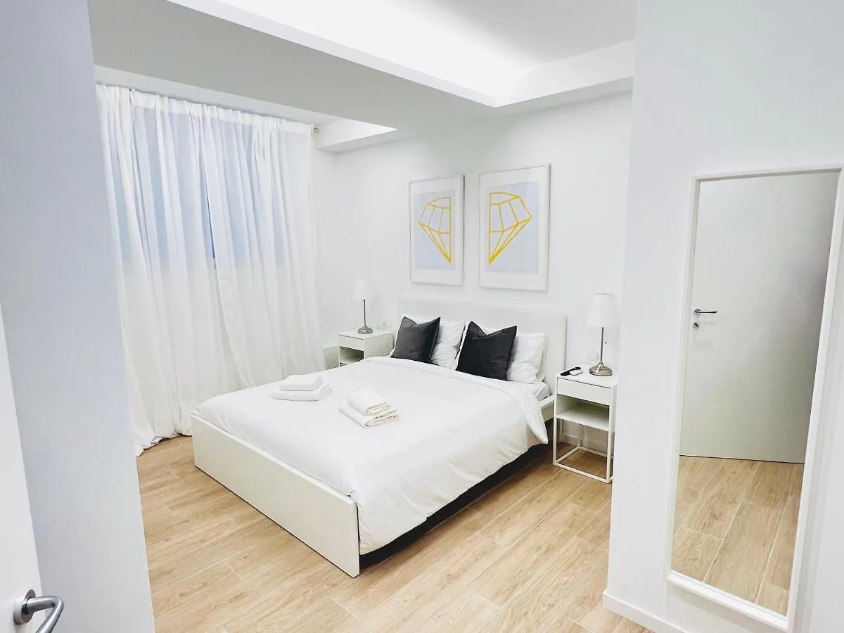 The Boutique House - Treasure Trove - Gold Suite Milan 0*,